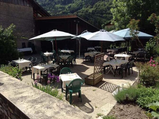 Restaurant LES SAPINS à Saint-Jeoire, France