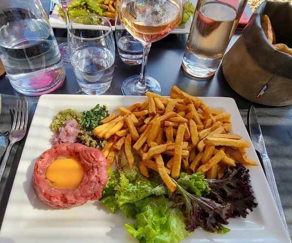 Restaurant Les Saveurs du Grand Parc à Vaulx-en-Velin, France