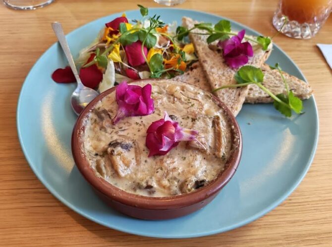 Restaurant Les Sens… Ciel à Mantes-la-Jolie, France