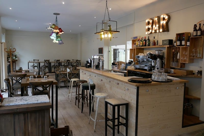 Restaurant Les Soeurs Pinard à Lisieux, France