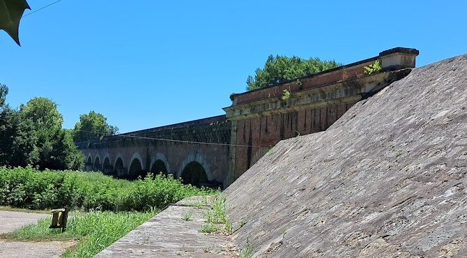 Restaurant Les Terrasses du Pont-Canal à Moissac, France