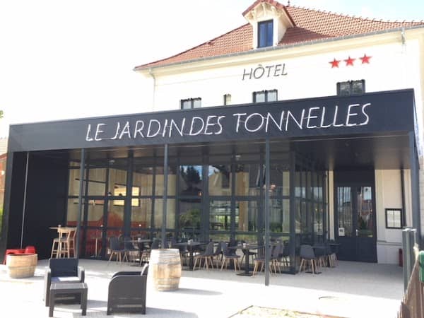 Les Tonnelles Hôtel Restaurant à Bar-sur-Seine, France