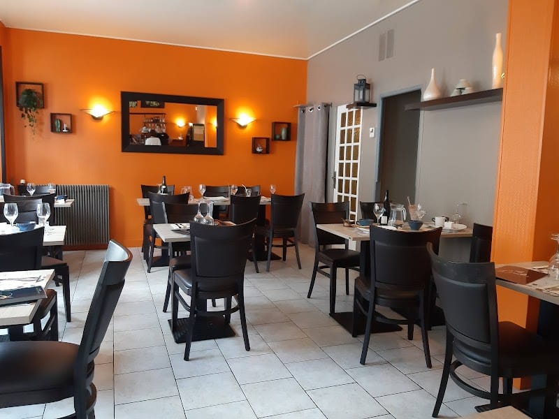 Restaurant Les Trois Bolées Crêperie saladerie à Lisieux, France