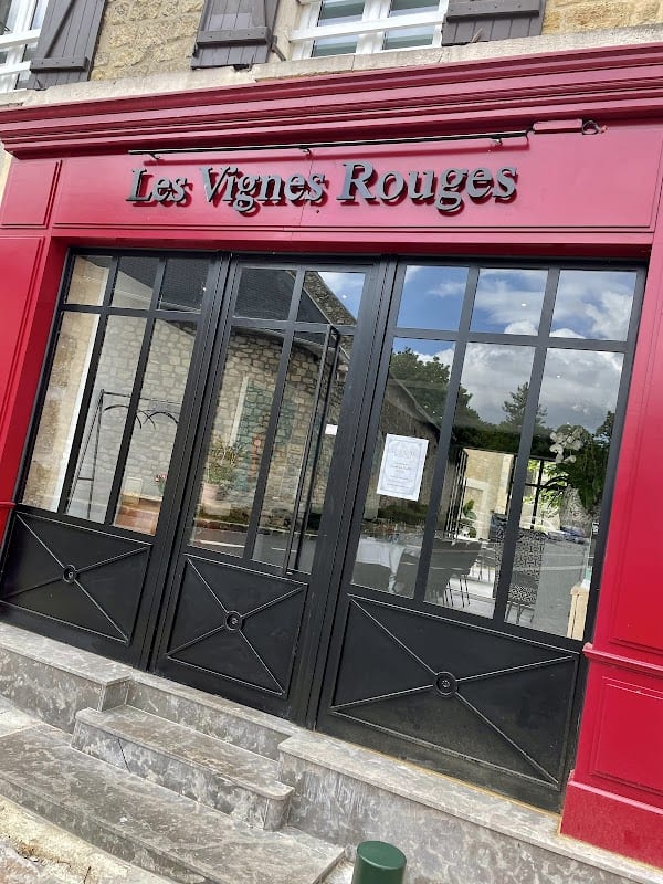 Les Vignes Rouges – Restaurant à Hérouville-en-Vexin, France
