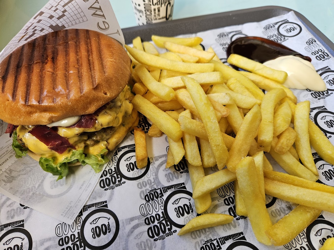 Restaurant L’Étoile de Saint-Exupéry à Mantes-la-Jolie, France