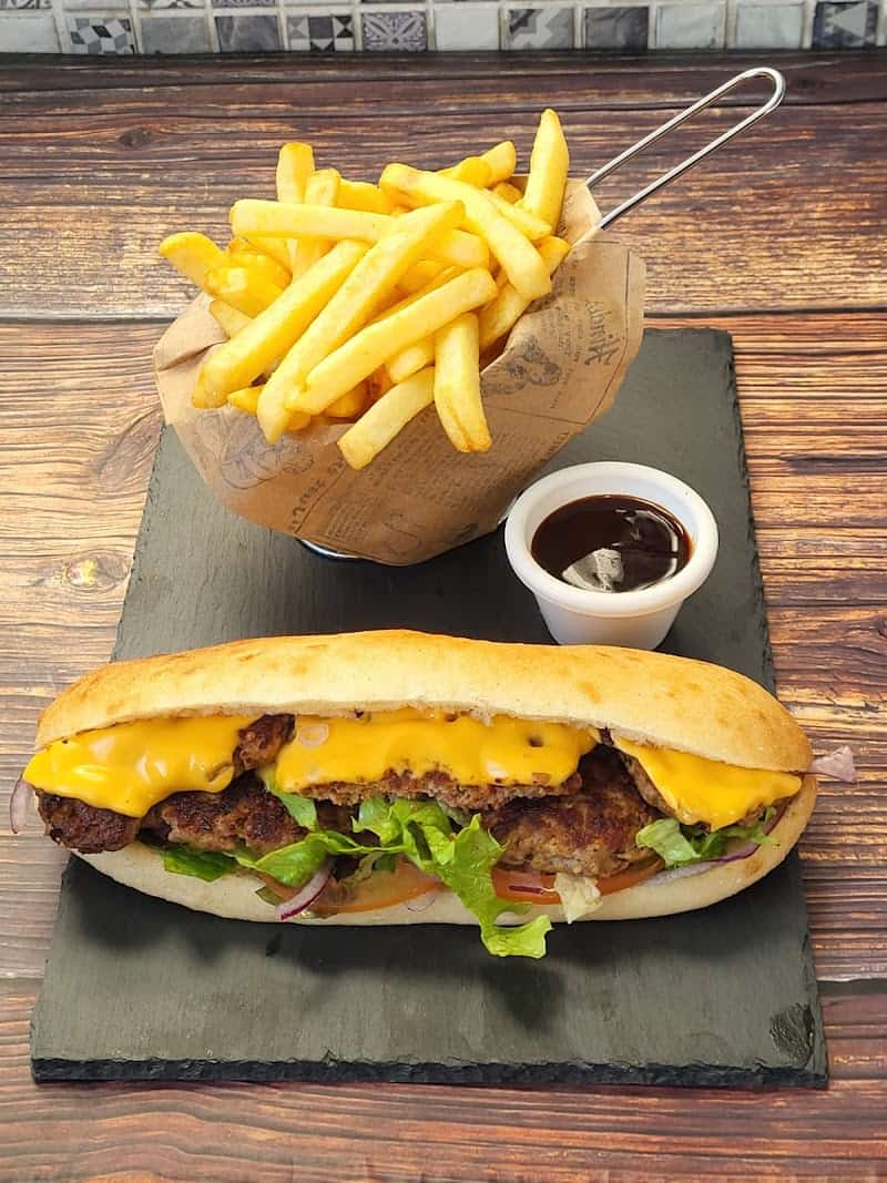 Restaurant L’Étoile de Saint-Exupéry à Mantes-la-Jolie, France