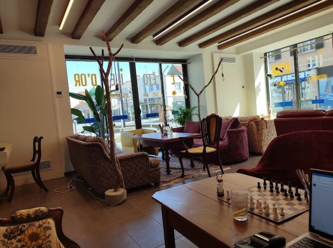 Restaurant L’étoile d’or à Trappes, France