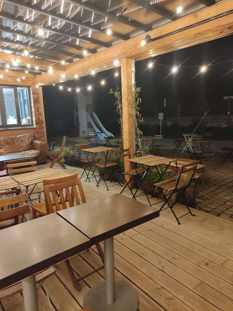 Restaurant L’étoile d’or à Trappes, France