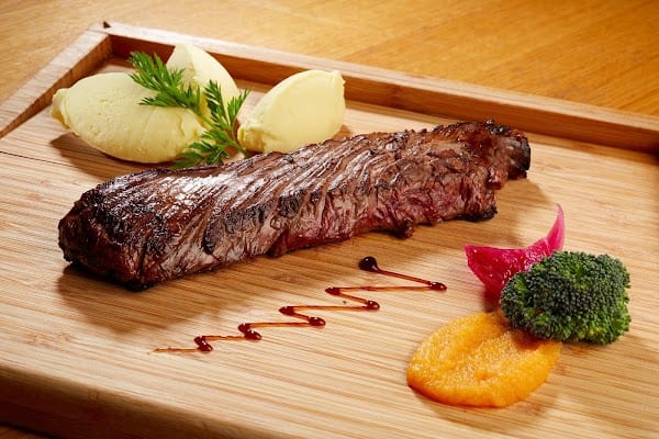 Restaurant L’Happy Curious à Fontainebleau, France