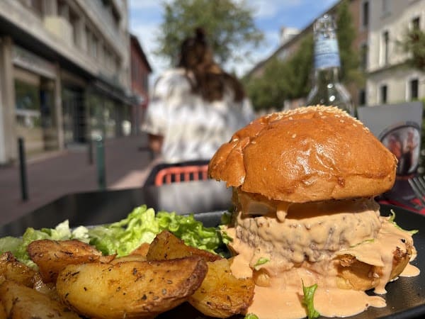 Restaurant L’Heure Tourne à Annecy, France