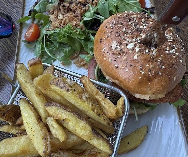 Restaurant l’Hirondelle à Beaulieu-sur-Mer, France