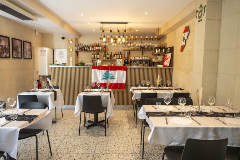 Restaurant Liban sur Seine à Bennecourt, France