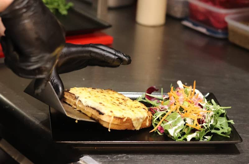 Restaurant L’Imprévu à La Londe-les-Maures, France