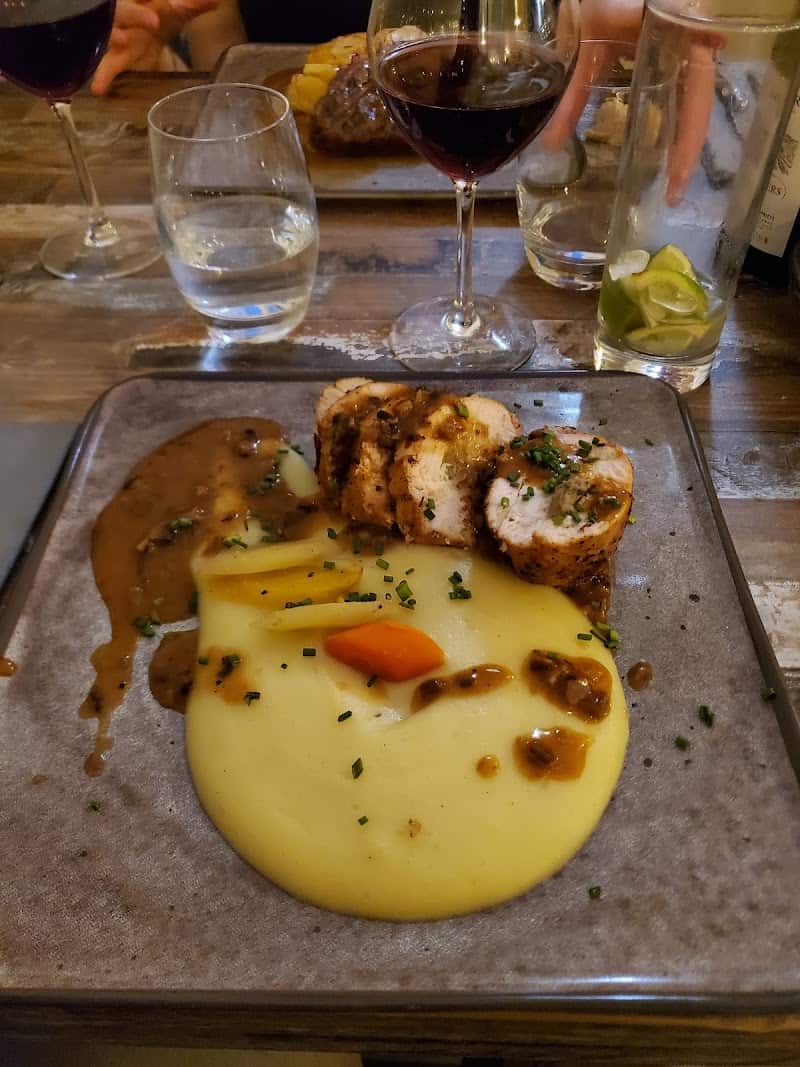 Restaurant L’Imprévu à Conflans-Sainte-Honorine, France