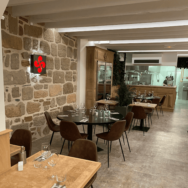 Restaurant L’Instant Basque à Brive-la-Gaillarde, France