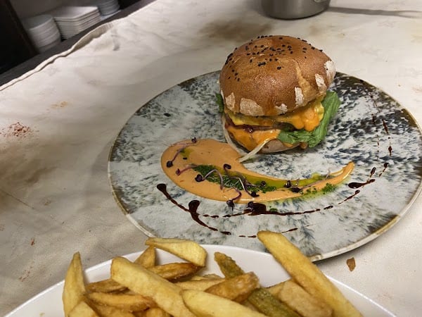 Restaurant L’Instant Basque à Brive-la-Gaillarde, France