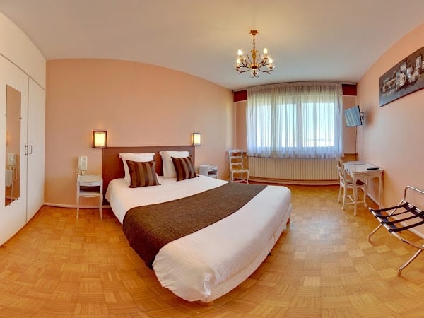 Restaurant Logis Auberge du Gros à Silly-sur-Nied, France