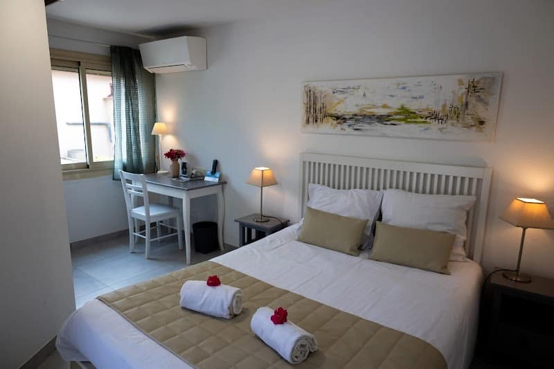 Restaurant Logis Hotel Crêtes De Pignols à Moissac, France