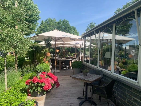 Logis Hôtel Restaurant La Hutte Lurette à Paliseul, Belgique