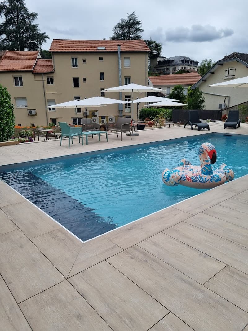 Logis Hôtel Restaurant les Carillons à Cransac, France