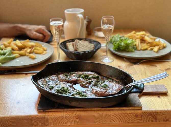 Restaurant Logis le Chalet à Saint-Maurice-en-Trièves, France