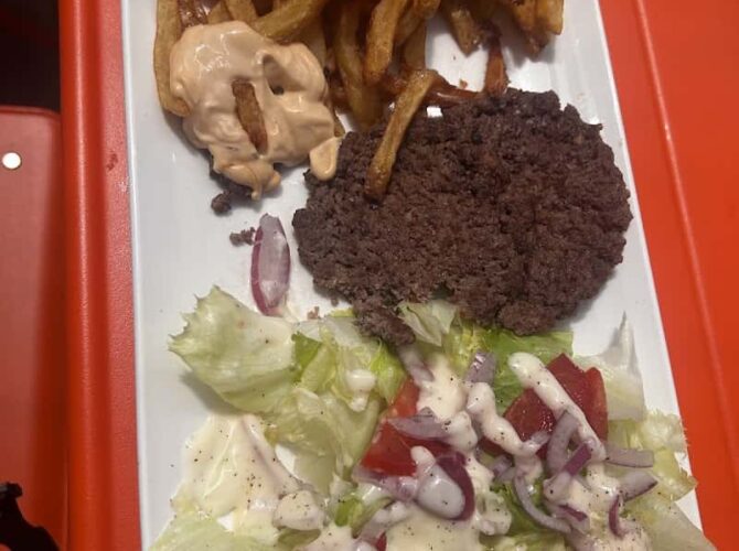 Restaurant Looney Grill à Soulac-sur-Mer, France