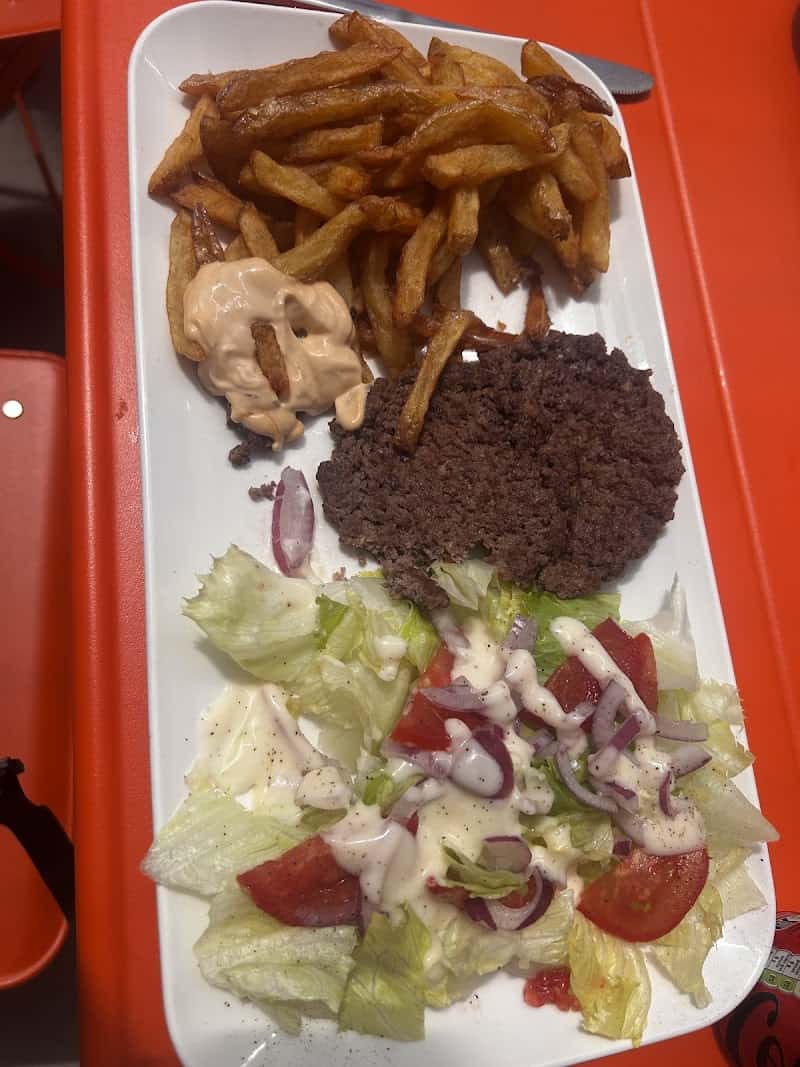 Restaurant Looney Grill à Soulac-sur-Mer, France