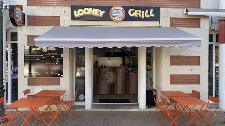 Restaurant Looney Grill à Soulac-sur-Mer, France — photo 1