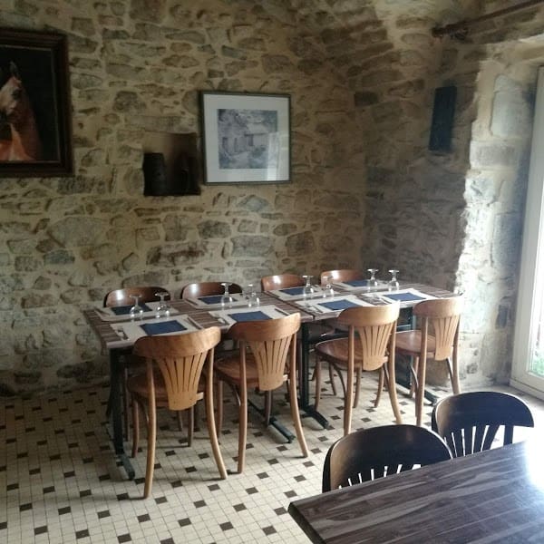 Restaurant Lou Goustadou à Ucel, France
