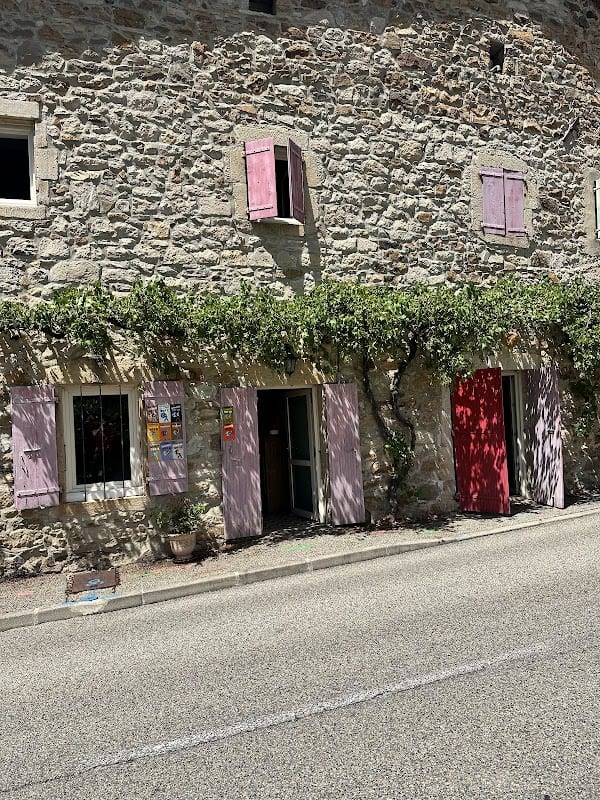 Restaurant Lou Goustadou à Ucel, France