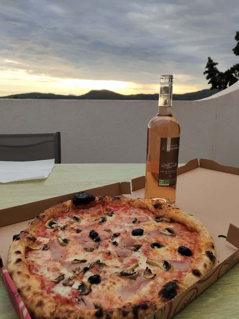 Restaurant Loundo pizza à La Londe-les-Maures, France