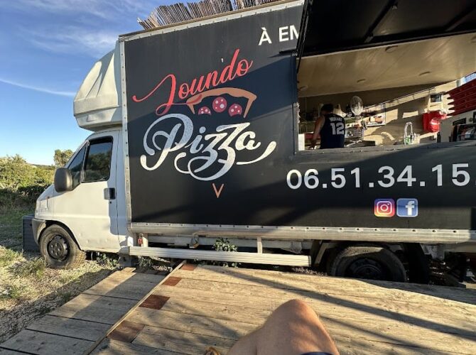 Restaurant Loundo pizza à La Londe-les-Maures, France