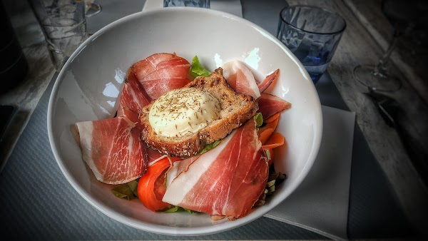 Restaurant L’OUSTAOU à Château-Arnoux-Saint-Auban, France