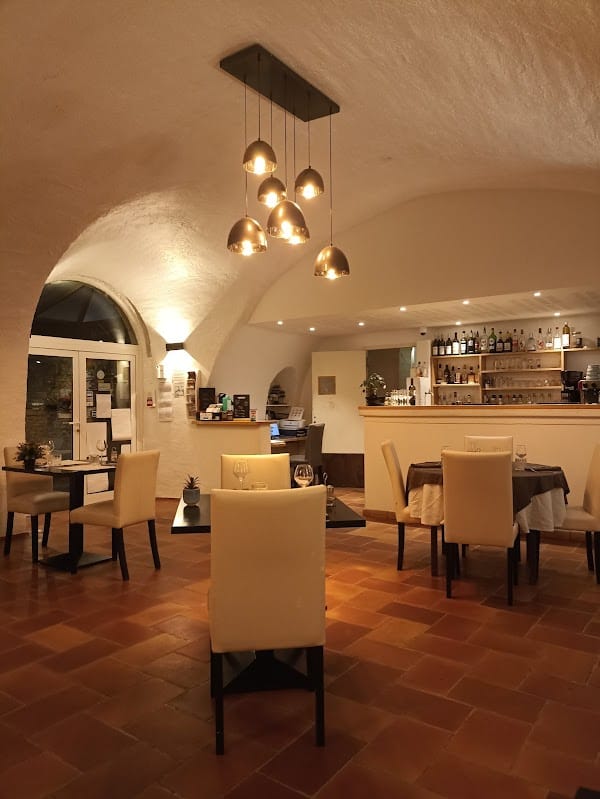 Restaurant L’OUSTAOU à Château-Arnoux-Saint-Auban, France