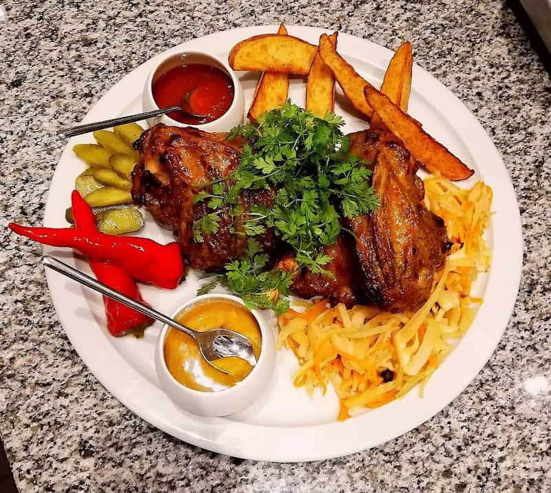 M Strogoff Restaurant Russe à Nantes, France