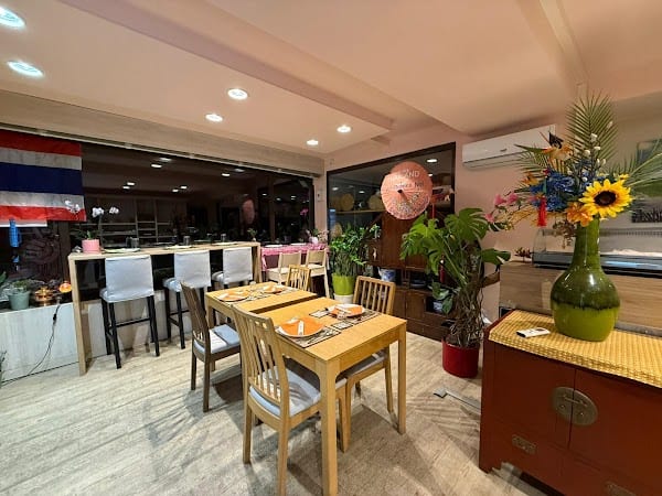 Restaurant Madame Noï Saveurs de Thaïlande Lausanne à Pully, Suisse