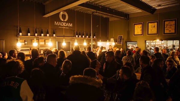 Restaurant Maddam – Beer Biological And Artisanal De Chablis | Brewery De Chablis à Chablis, France