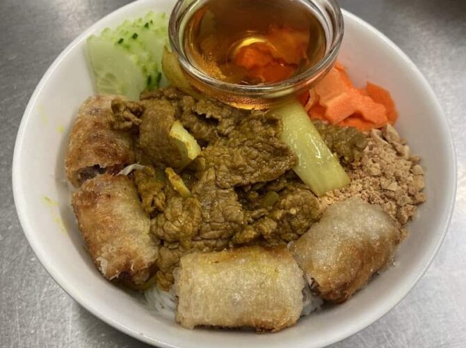 Restaurant Maï Thaï à Mantes-la-Jolie, France