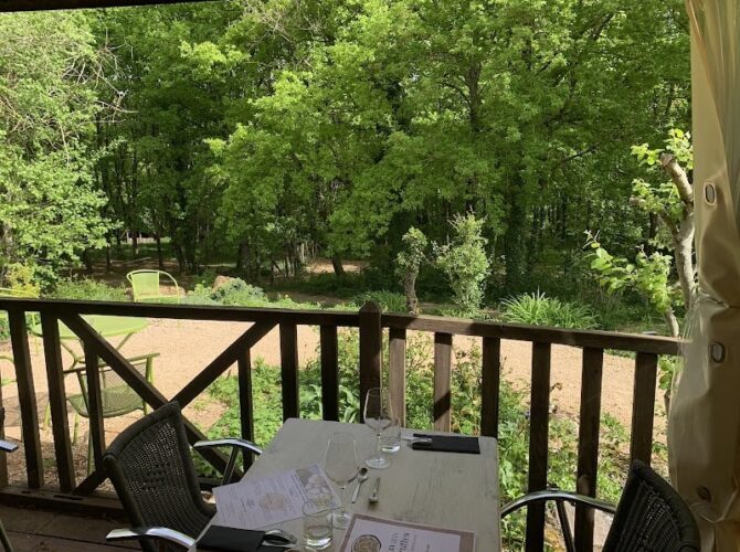 Restaurant Maison Aux Mille Truffes à Marey-lès-Fussey, France