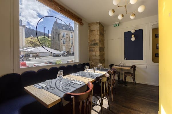 Restaurant Maison Gathi à Le Mans, France