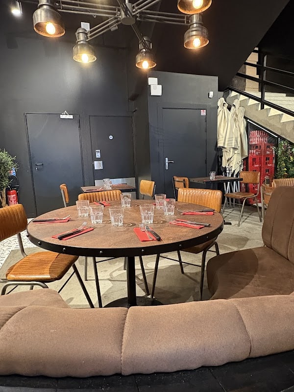 Restaurant Mama Kitchen Caffè à Massy, France