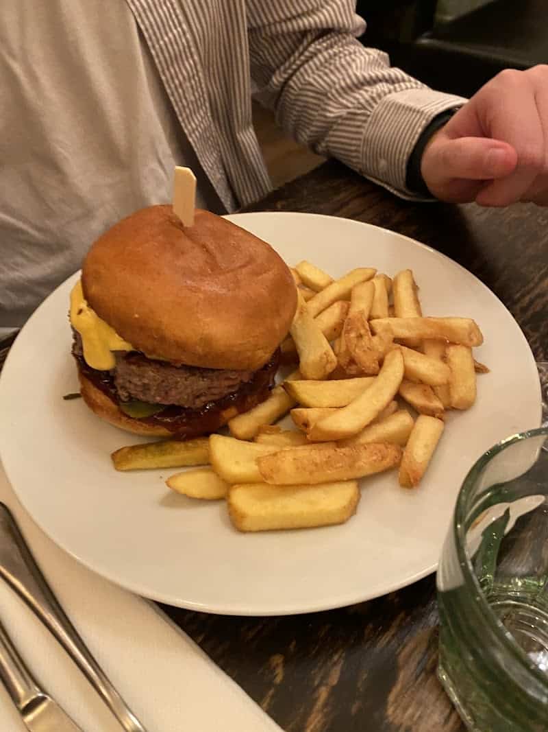 Restaurant Mamie à Reims, France