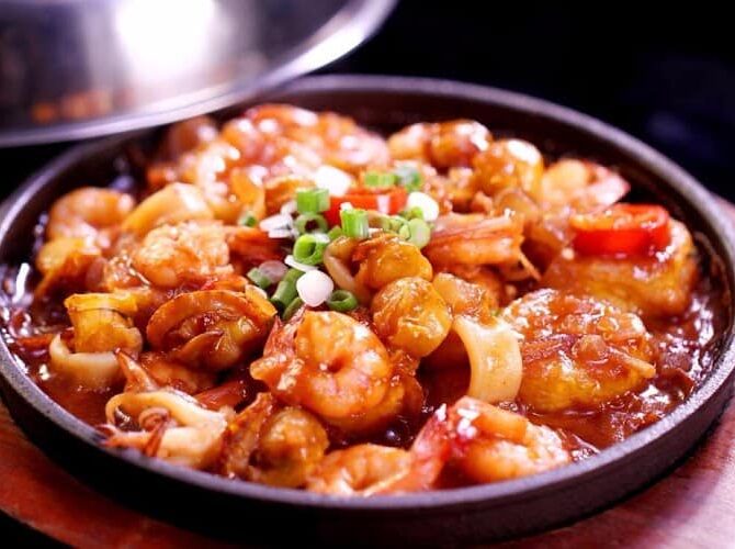 Restaurant Mantes Chinatown à Mantes-la-Jolie, France