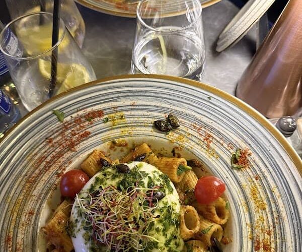 Maya Cocktails & Restaurant à Vaulx-en-Velin, France