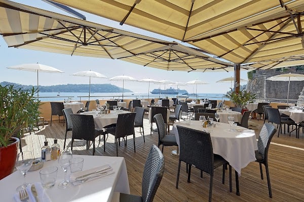 Restaurant Mayssa Beach à Villefranche-sur-Mer, France
