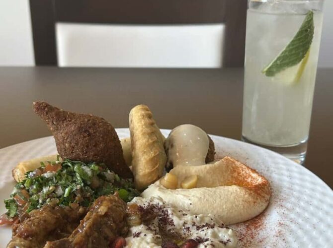 MAZATS – Restaurant Libanais à Vauréal, France