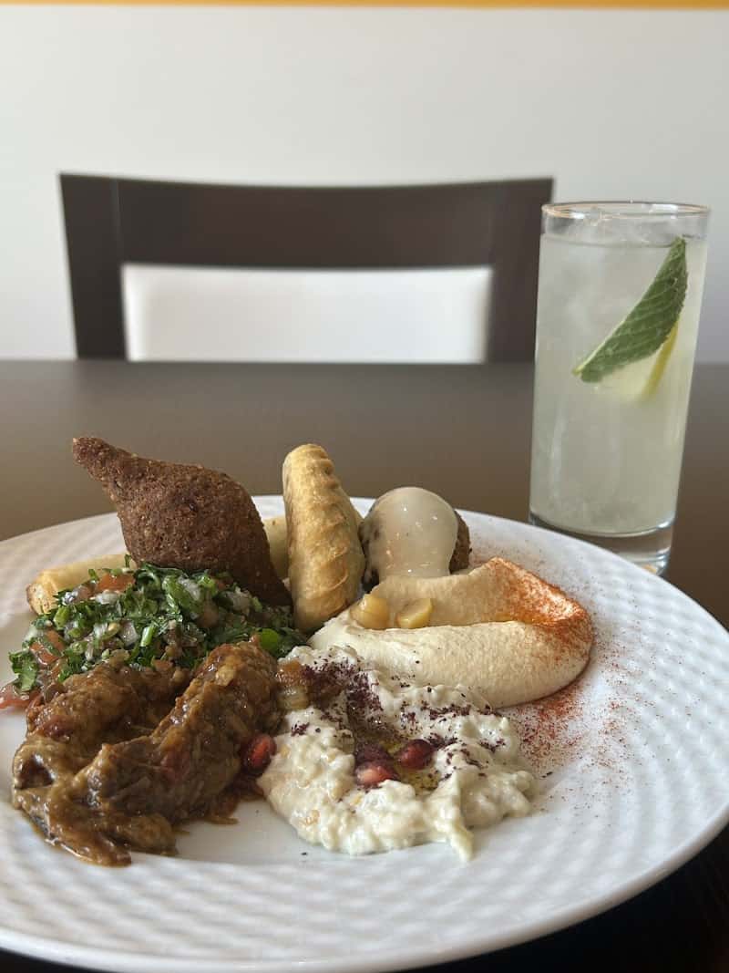 MAZATS – Restaurant Libanais à Vauréal, France