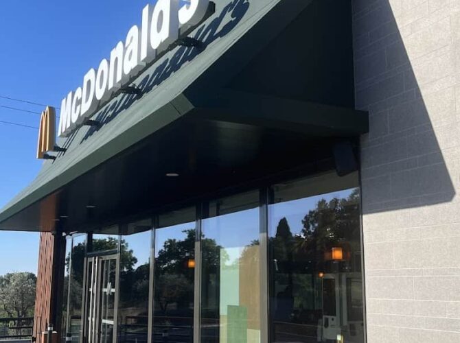 Restaurant McDonald’s La Londe à La Londe-les-Maures, France