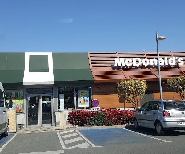Restaurant McDonald’s à Hennebont, France