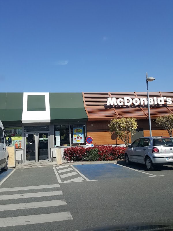Restaurant McDonald’s à Hennebont, France